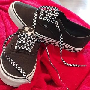 Vans men’s classic canvas checkered